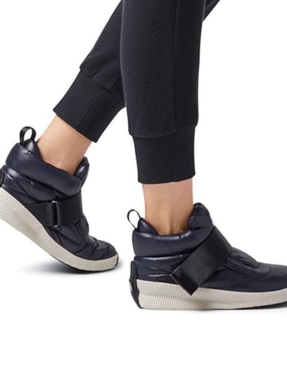 Sorel OUT AND ABOUT PUFFY waterproof sneaker with Velcro strap. Size 6